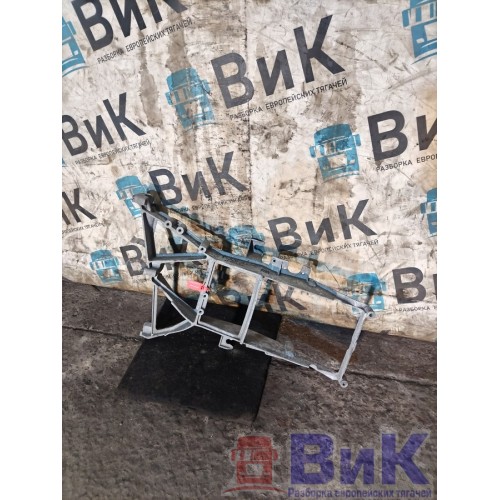 Кронштейн фары DAF 105 823945 RH неориг. (972) , -1