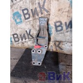 Кронштейн амортизатора кабины DAF 105 823945 RH (977)