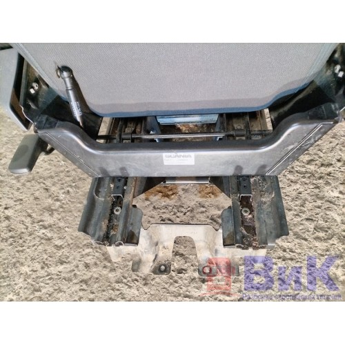 Сиденье пассажирское Scania R440 458663 DC13 (табуретка) (408), 2299683-2