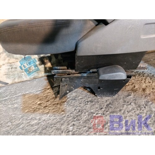 Сиденье пассажирское Scania R440 458663 DC13 (табуретка) (408), 2299683-3