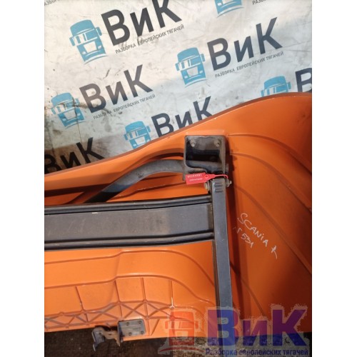 Спойлер кабины Scania R440 458663 DC13 верхний деф. (091), 1757973-8