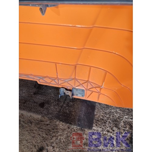 Спойлер кабины Scania R440 458663 DC13 верхний деф. (091), 1757973-7