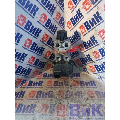 Кран главный тормозной КАМАЗ 65206-Т5 2511022 Wabco (047), 480003033003-6