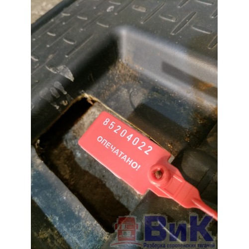 Коврик кабины Scania R400 915216 передний RH (022), 2077795-2