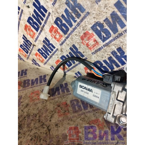 Моторчик стеклоподъемника Scania R400 915216 LH (154), 2572352-4