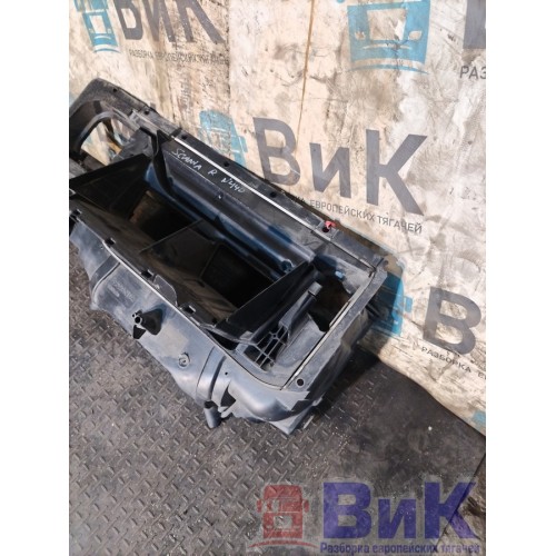 Корпус отопителя (печки) Scania R400 915216 деф. крепления (063), 1895576-8