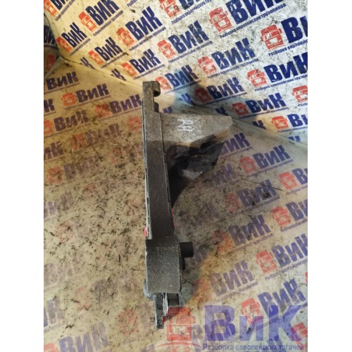 Кронштейн бампера DAF 105 980586 RH (008), 1735003-3