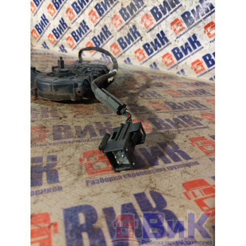 Моторчик стеклоподъемника Renault Magnum DXI 2009г LH (073), 7482059716-7