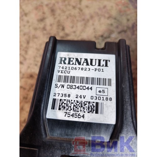 Блок VECU Renault Magnum DXI 2009г (067), 7421067823-3