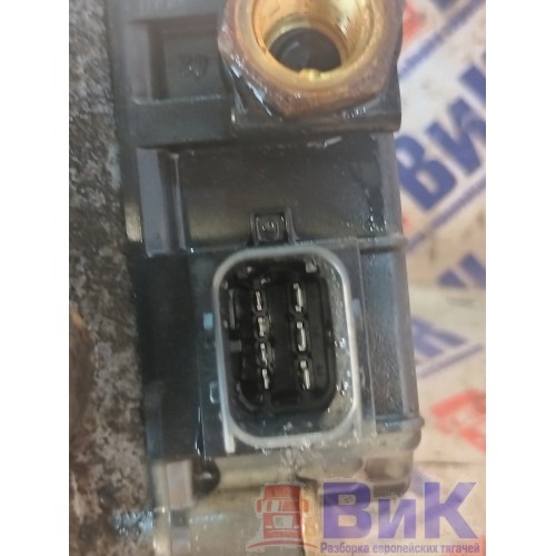 Кран управления тормозами прицера КАМАЗ 65206-Т5 2487313 Wabco (563), 48002040320-7