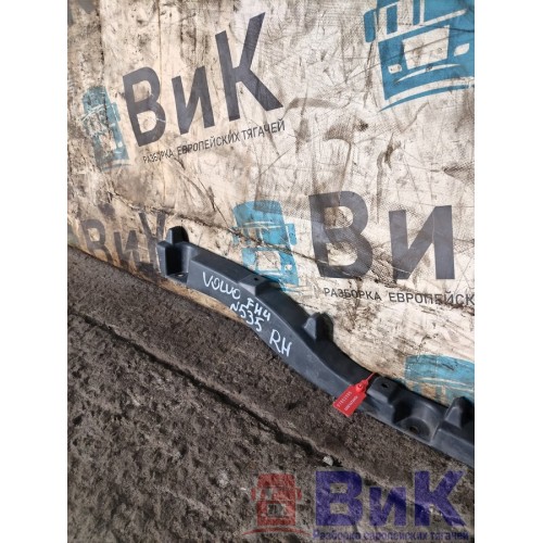 Накладка порога Volvo FH4 816611 RH (995), 82270861-7