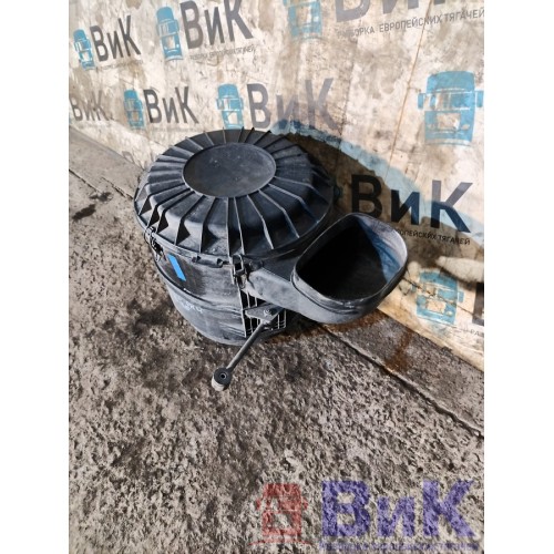 Корпус воздушного фильтра Volvo FH4 816611 с тягой (055), 21115476-2