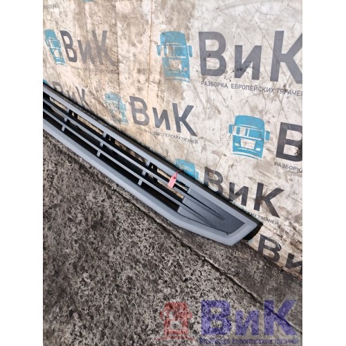 Подножка обслуживания Volvo FH4 816611 верхняя (103), 82208512-8