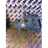 Кронштейн крепления фары Volvo FH4 816611 LH (124)